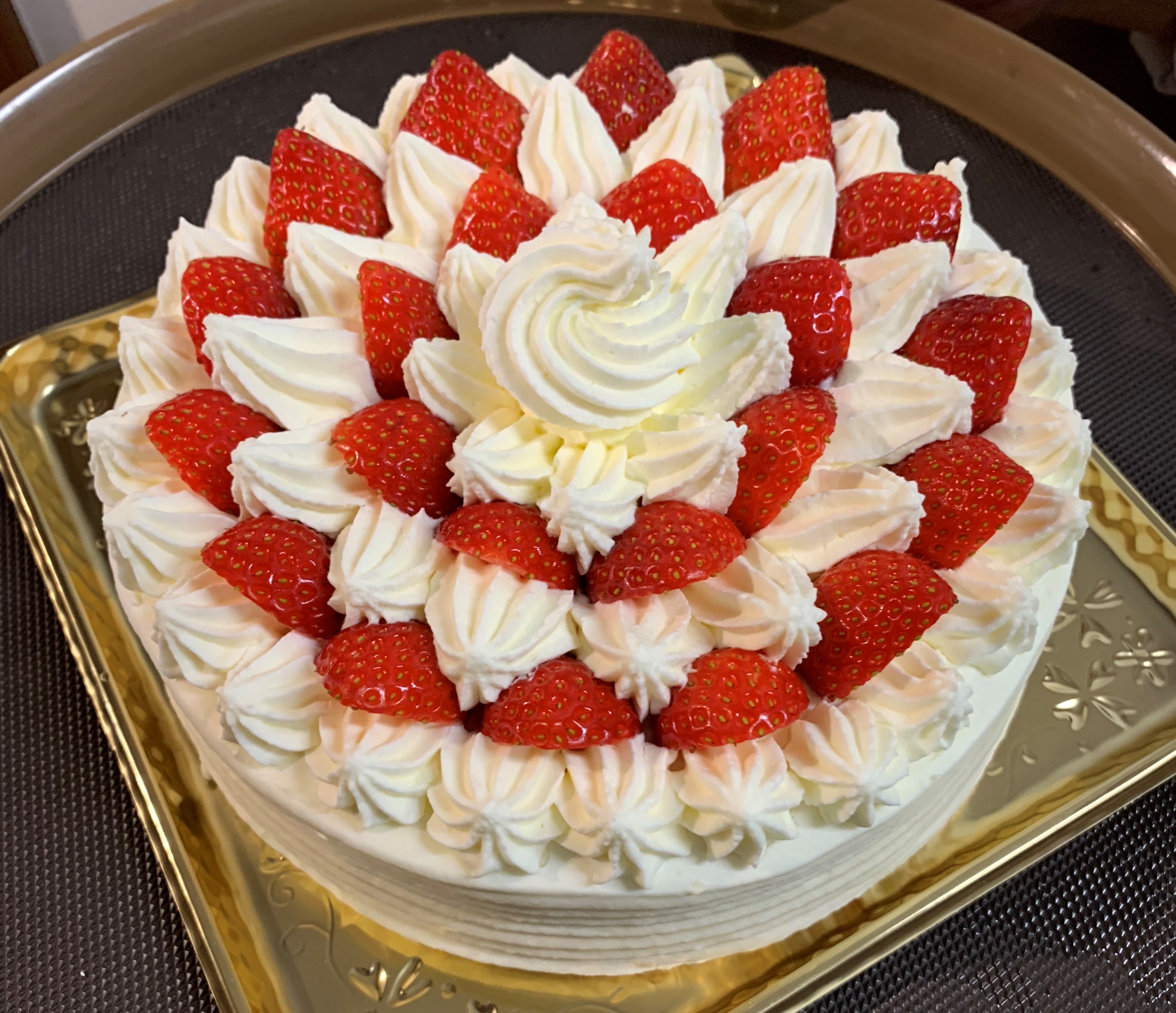 最後まで頑張ったお父さんに何かしてあげたい…。 明日、誕生日だったのに…。